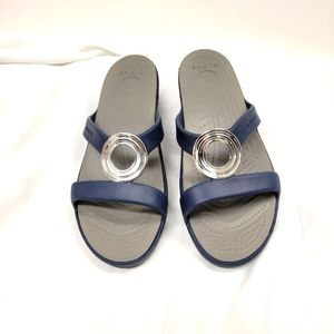 Crocs Women’s Sanrah Beveled Circle Blue Slip On Sandals